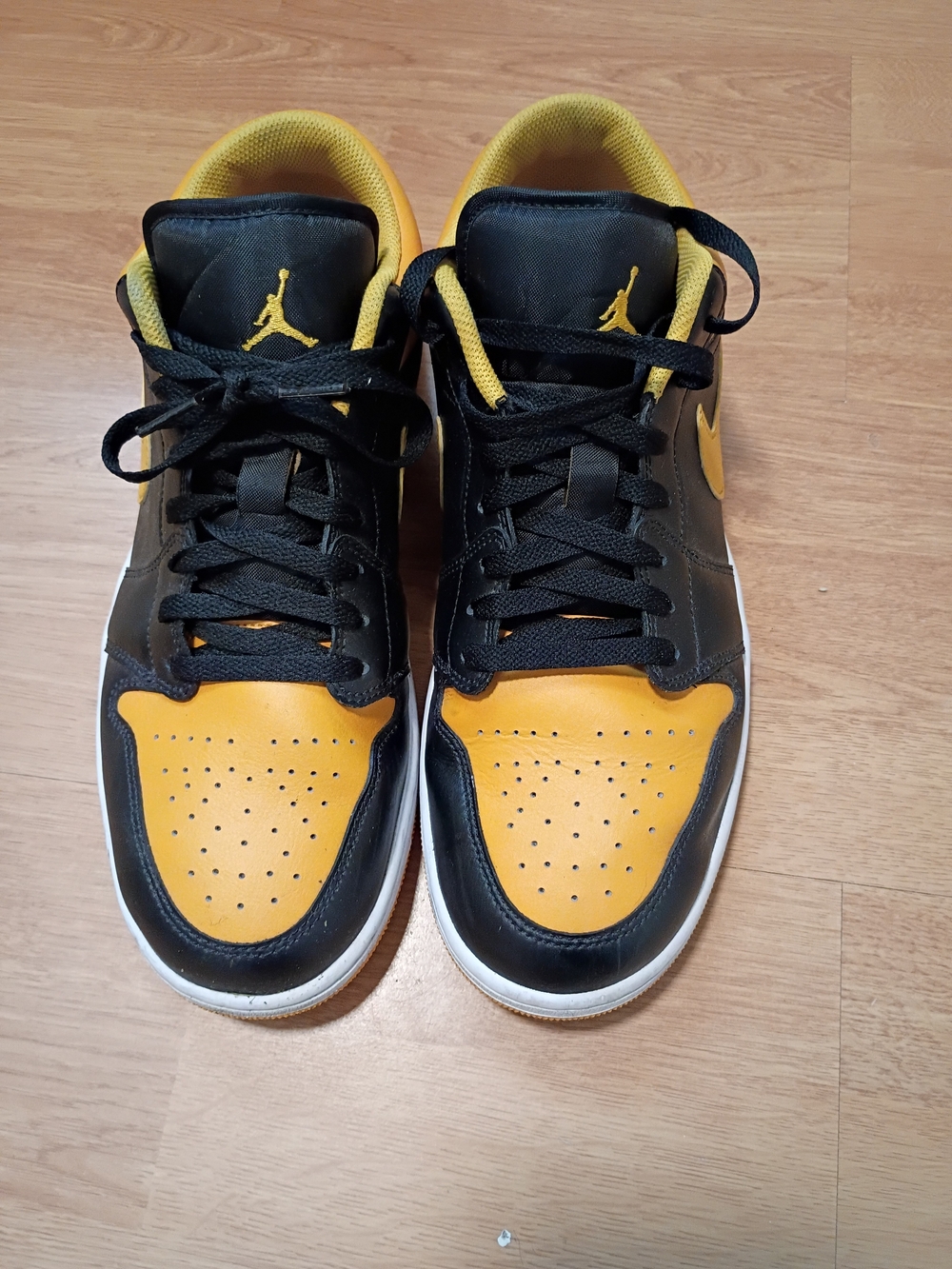 Air Jordan Low Men’s Sneakers in Black and Yellow